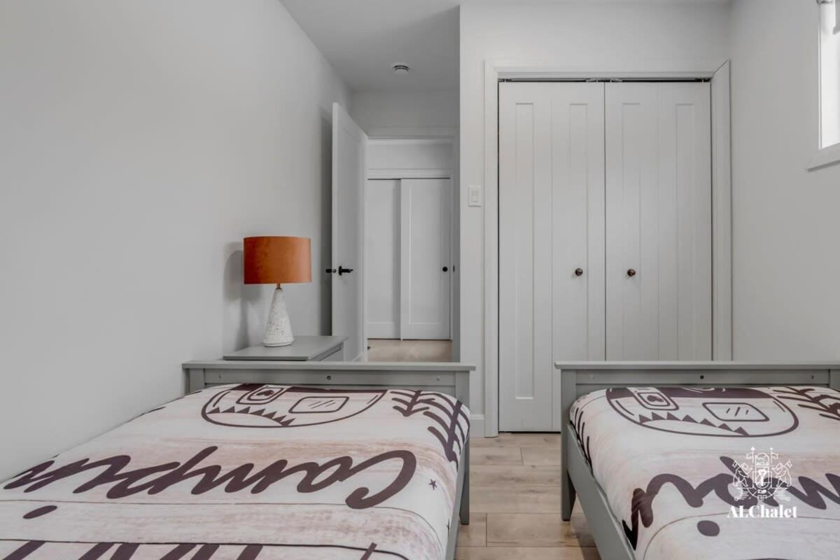 Chalet Bellevue Luxe Avec Spa Et Local A Velo Pont-Rouge Bagian luar foto